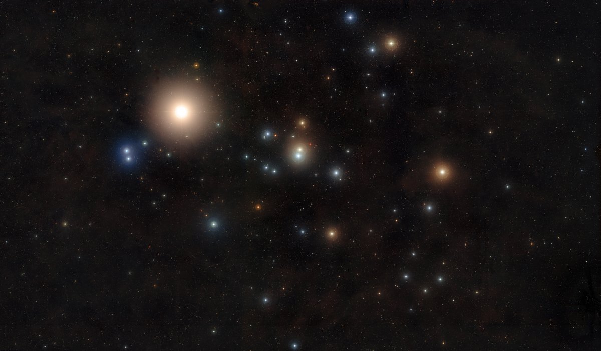 Survey photograph of the Hyades; Aldebaran is a foreground star.
