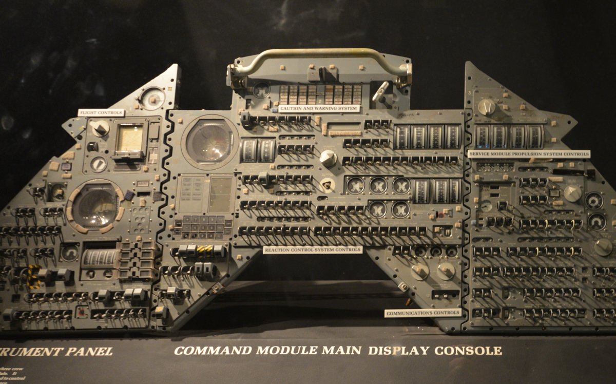 Apollo trainer panel; archival museum photograph.