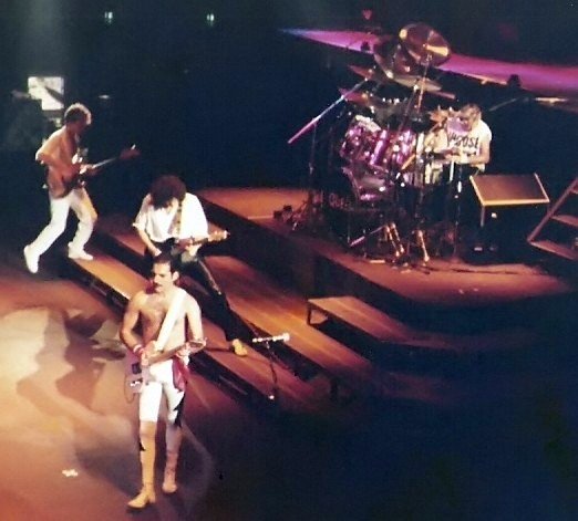 Queen at the Festhalle in Frankfurt, 26 September 1984 · Thomas Steffan · CC BY-SA 3.0