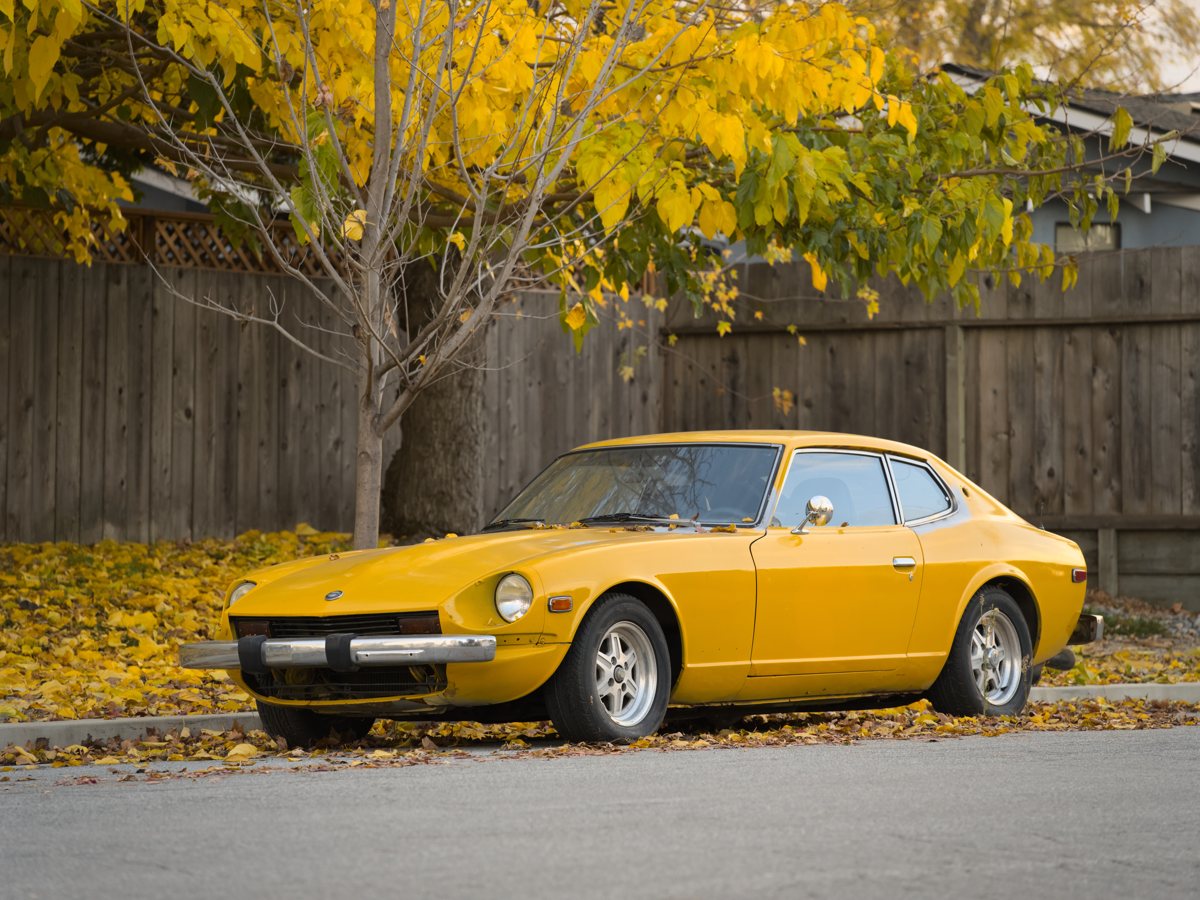 Datsun 240Z in yellow