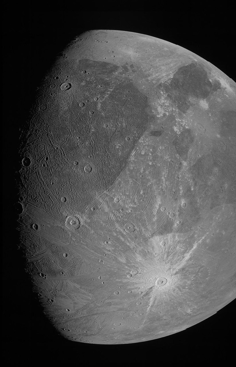 Ganymede in a preliminary green-filter JunoCam image. NASA/JPL-Caltech/SwRI/MSSS.