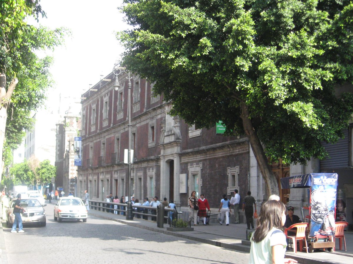 MIDE on Tacuba Street.
